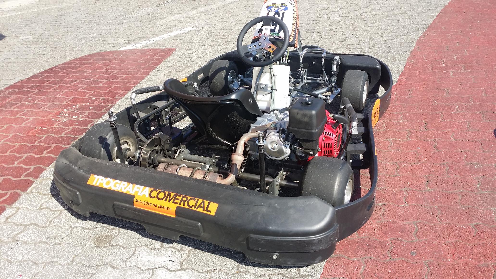 No final os karts e os pneus ficaram assim3