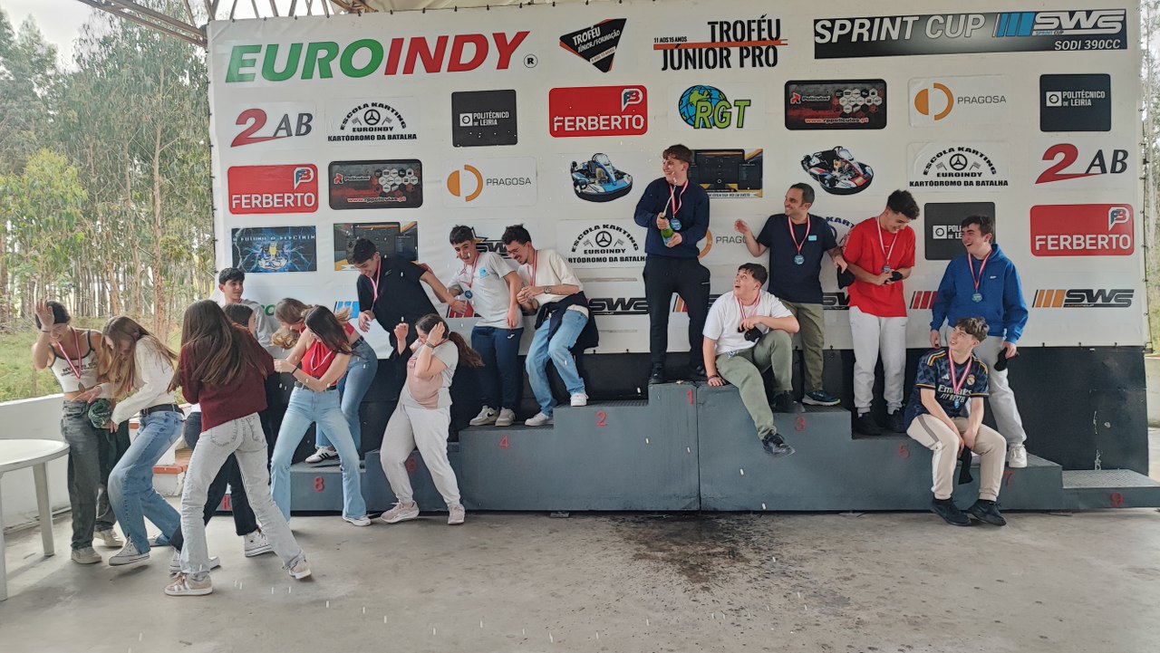 Grupo Escolar18