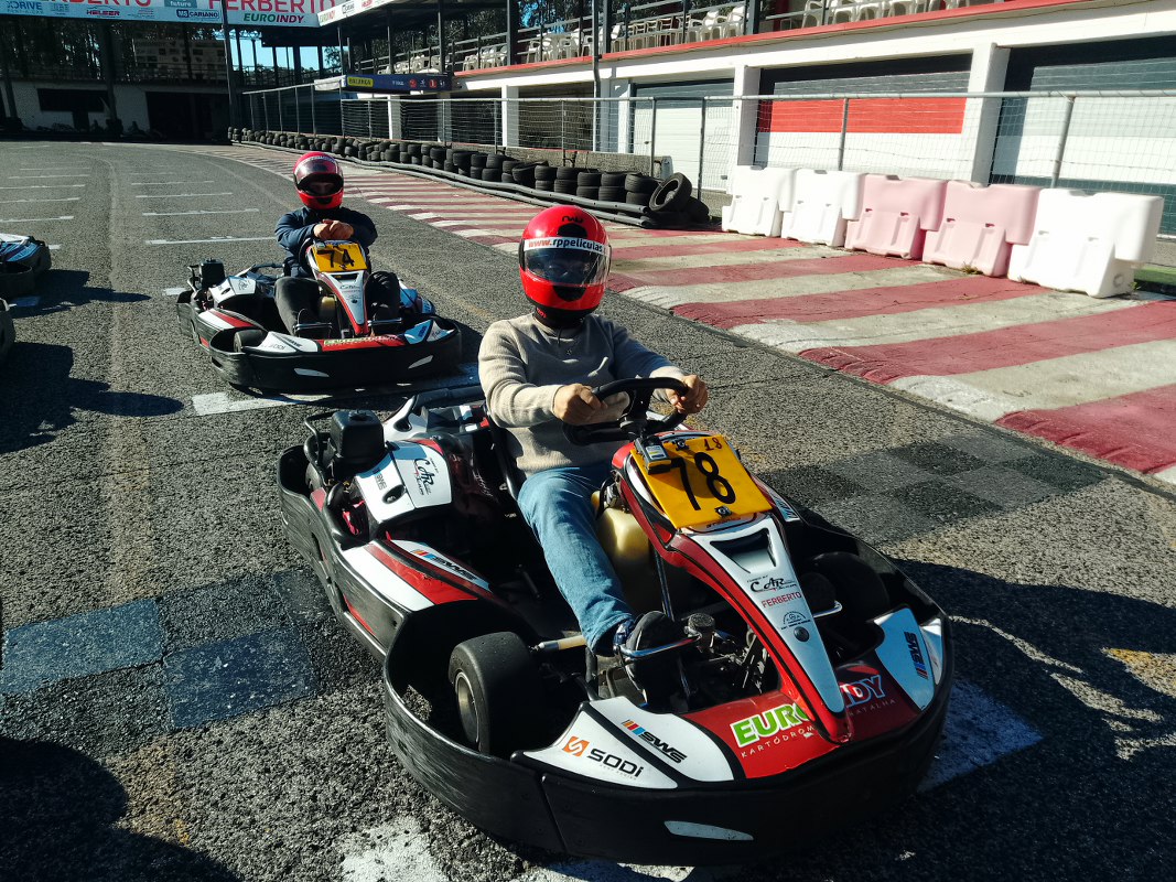 AUTO 18