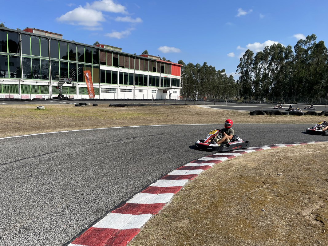 JONY MARQUES RACE3
